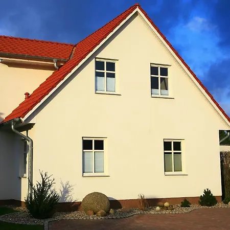 Casa de Férias Ferienwohnung Schulte Altefähr