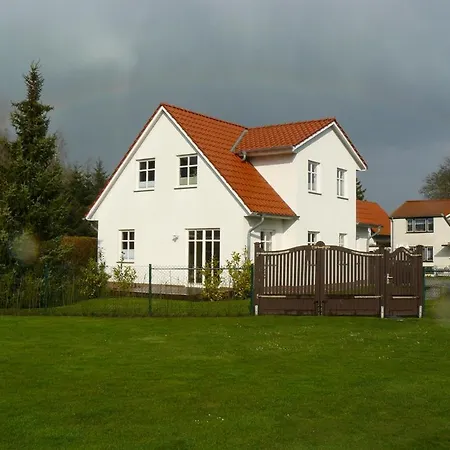 Casa de Férias Ferienwohnung Schulte Altefähr